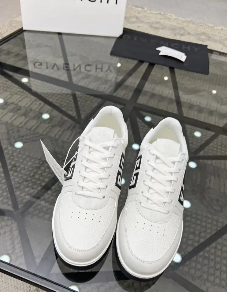 hype Givenchy Sneakers