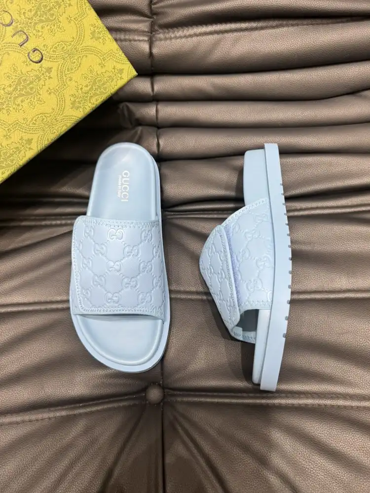 hype Gucci Slippers