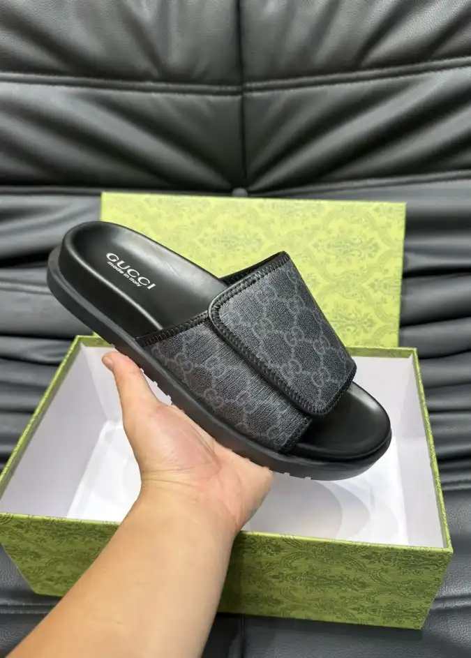 hype Gucci Slippers