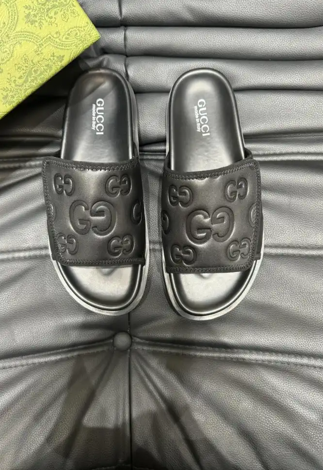 hype Gucci Slippers