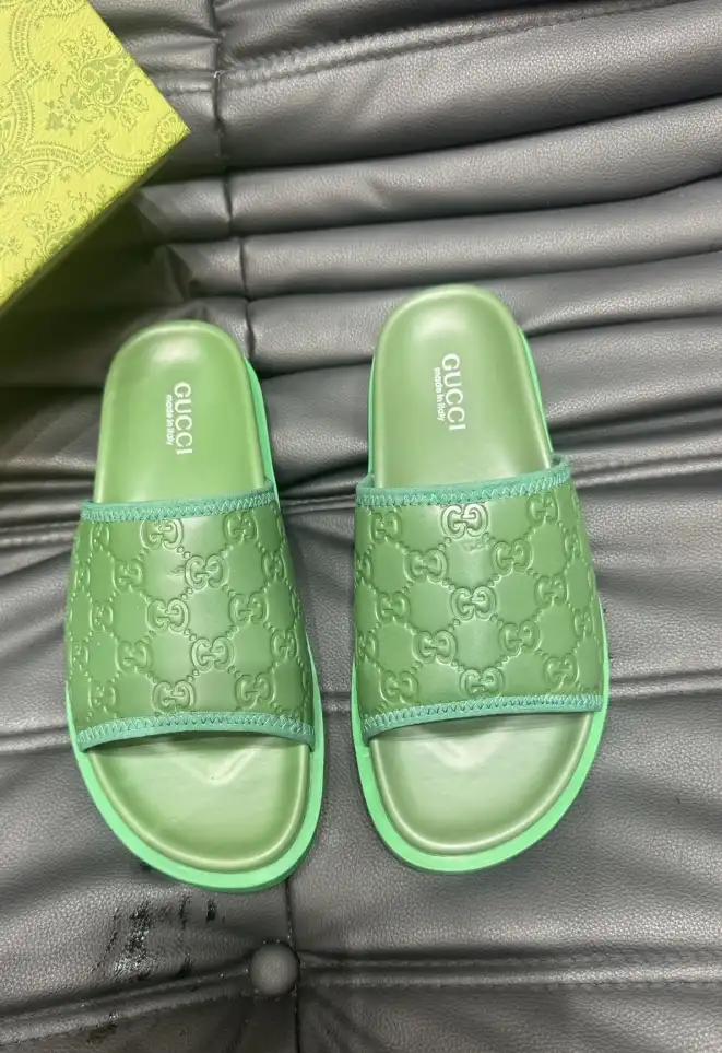 hype Gucci Slippers