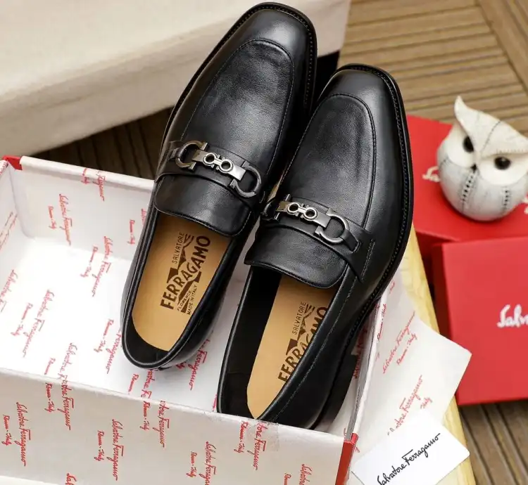 hype Ferragamo Leather Shoes