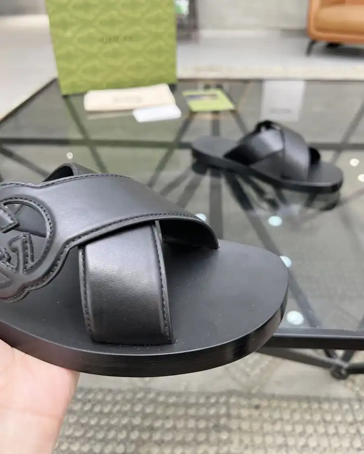 hype Gucci Slippers