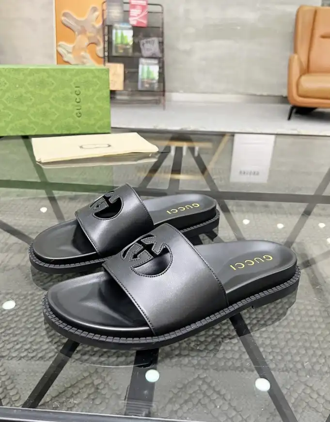 hype Gucci Slippers