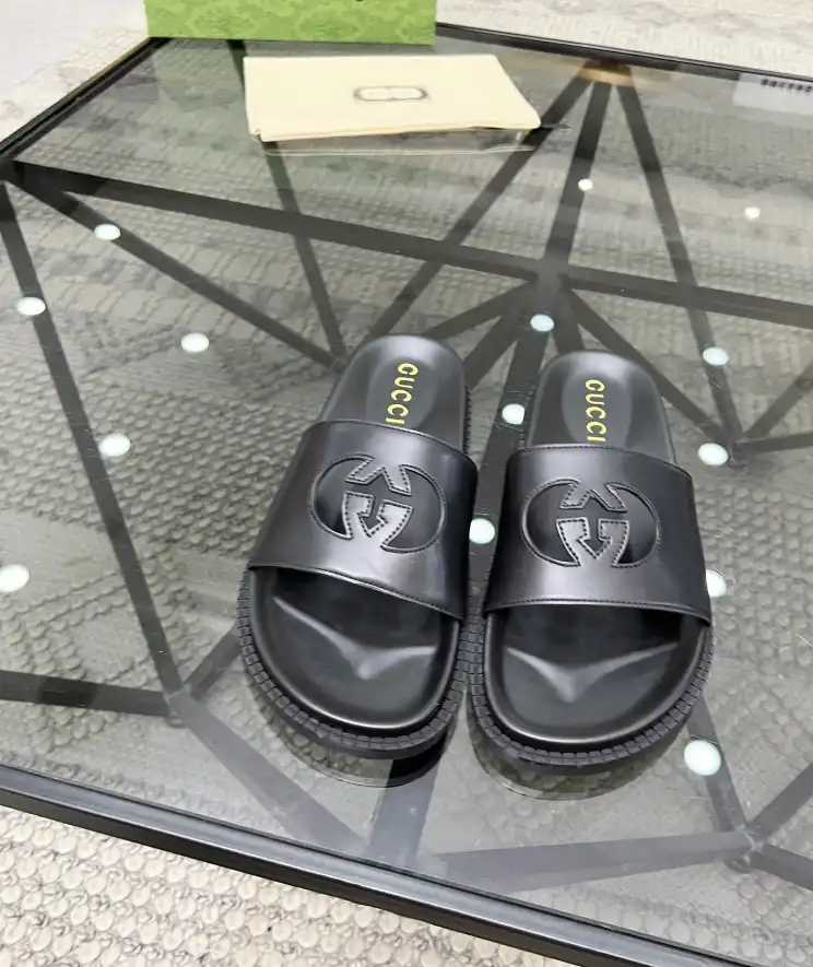 hype Gucci Slippers