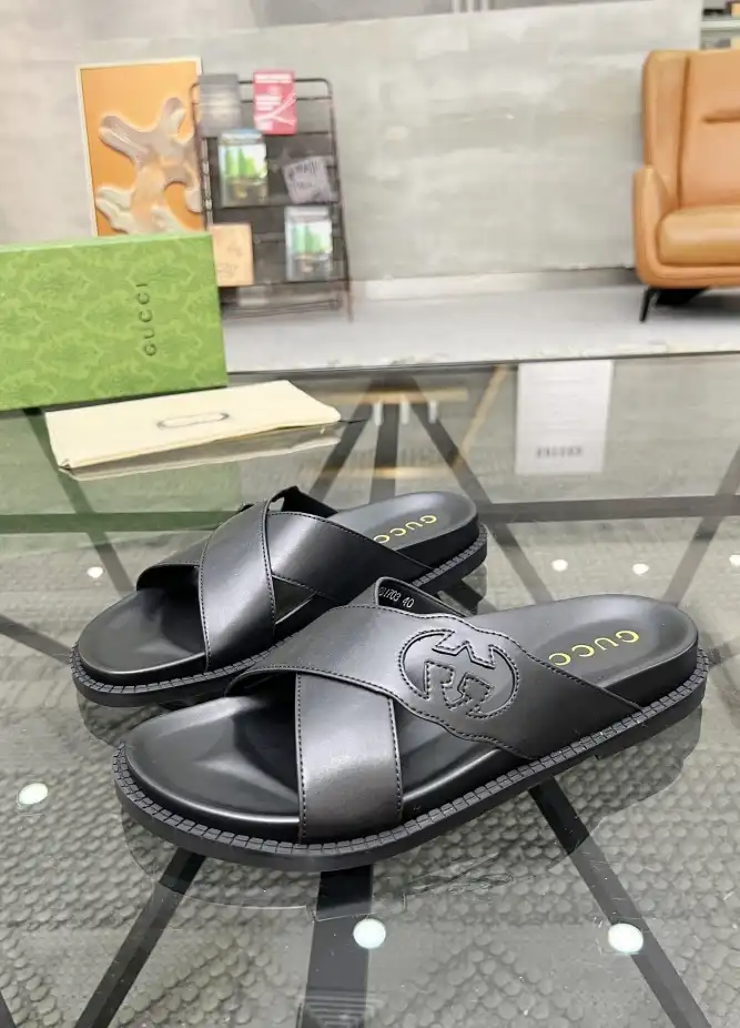 hype Gucci Slippers