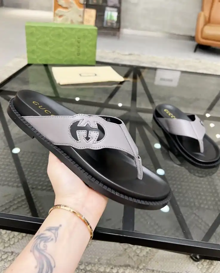 hype Gucci Slippers