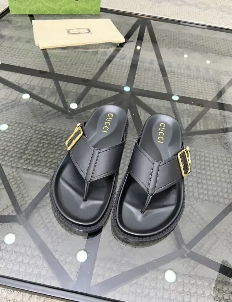 hype Gucci Slippers