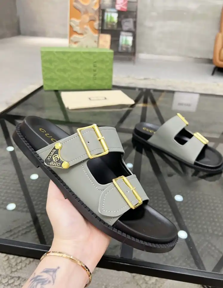 hype Gucci Slippers