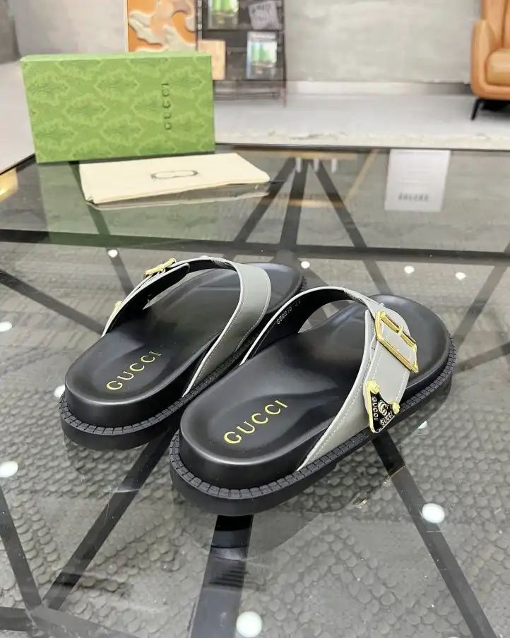 hype Gucci Slippers