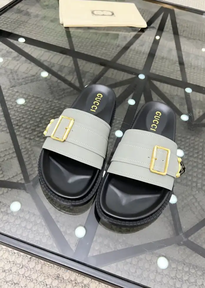 hype Gucci Slippers