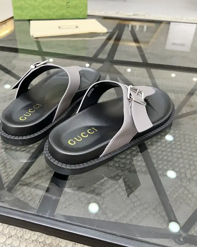 hype Gucci Slippers