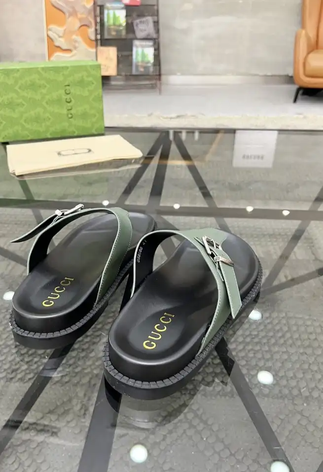 hype Gucci Slippers