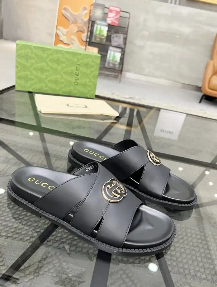 hype Gucci Slippers