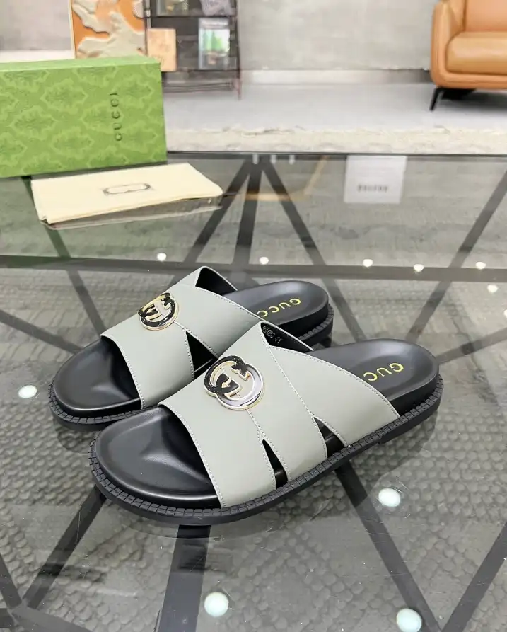 hype Gucci Slippers