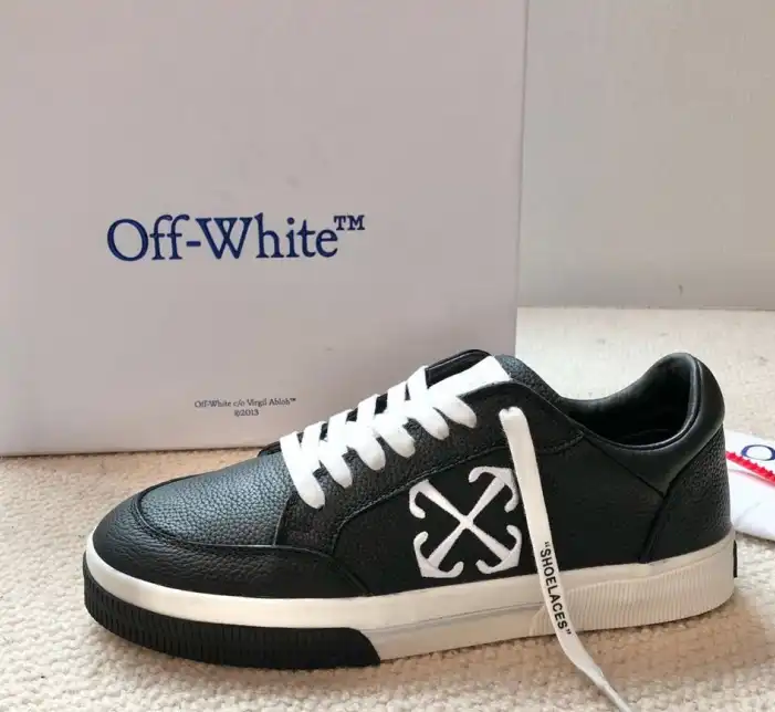 hype Off-White Sneakers