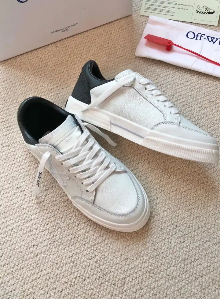 hype Off-White Sneakers