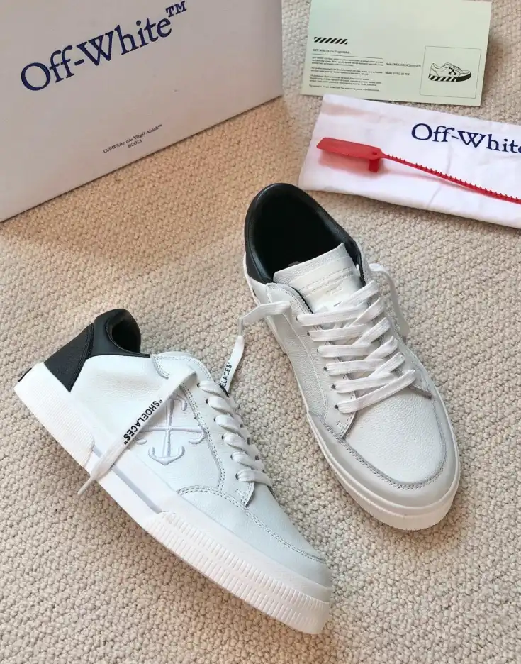 hype Off-White Sneakers