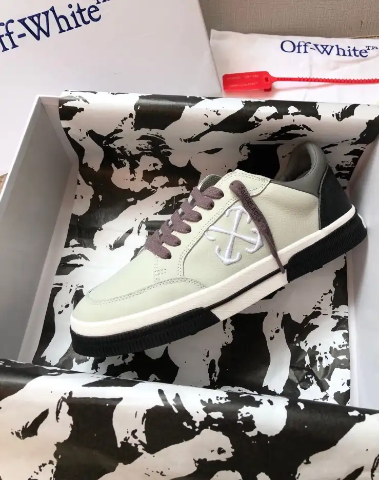 hype Off-White Sneakers