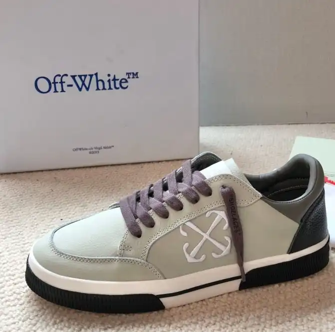 hype Off-White Sneakers