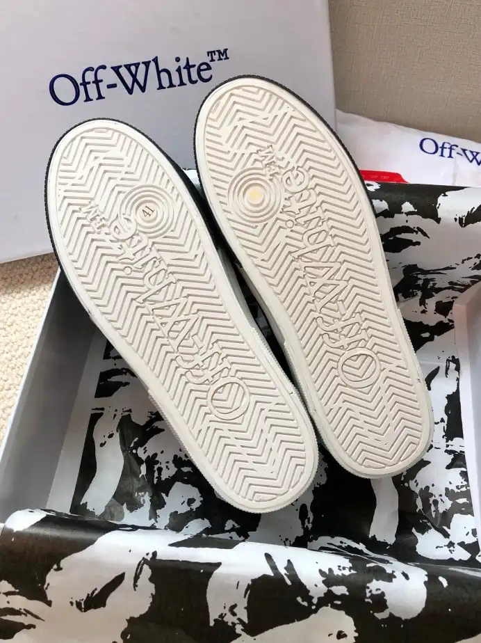 hype Off-White Sneakers