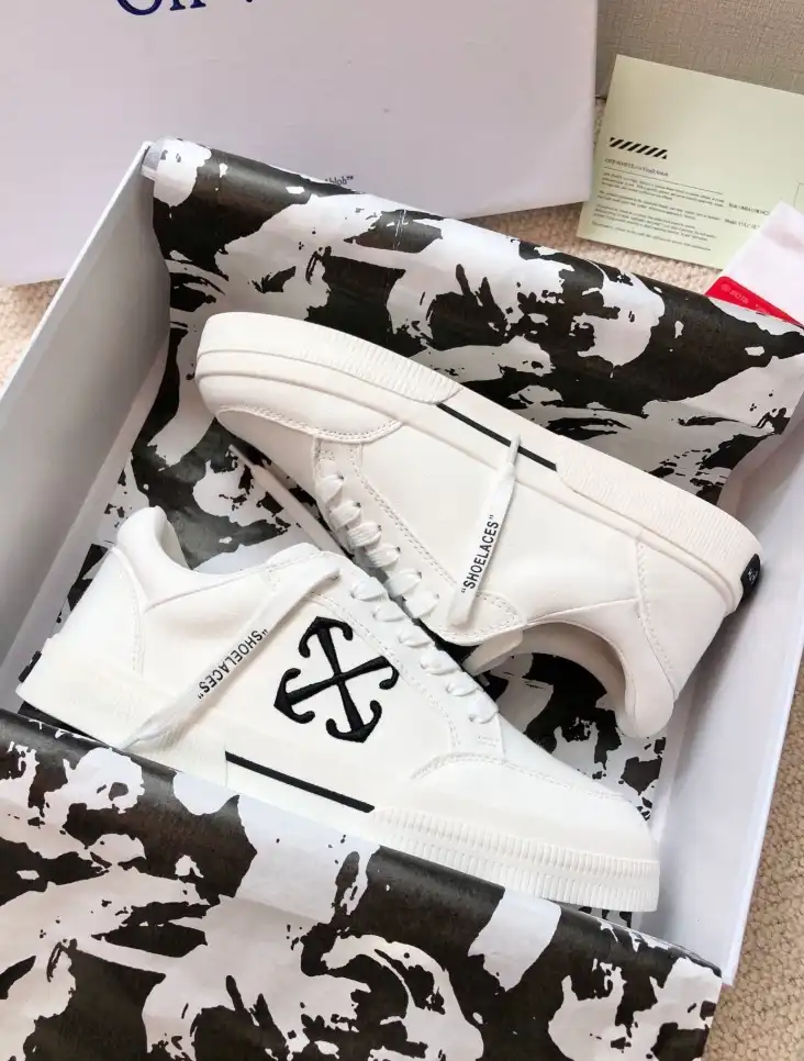 hype Off-White Sneakers