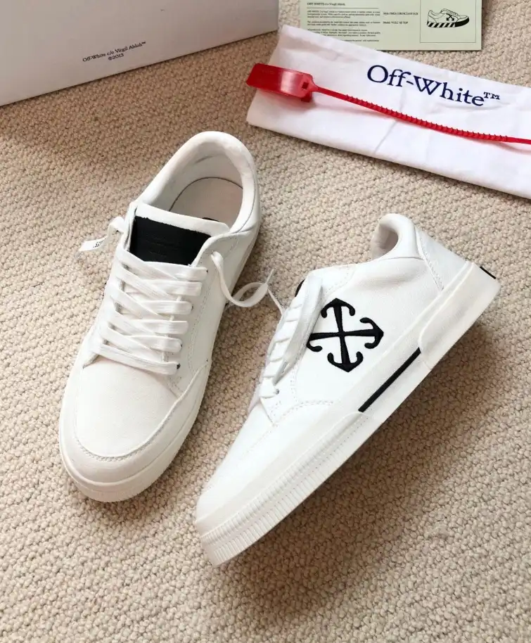 hype Off-White Sneakers