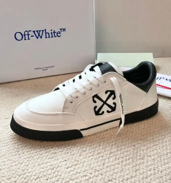 hype Off-White Sneakers