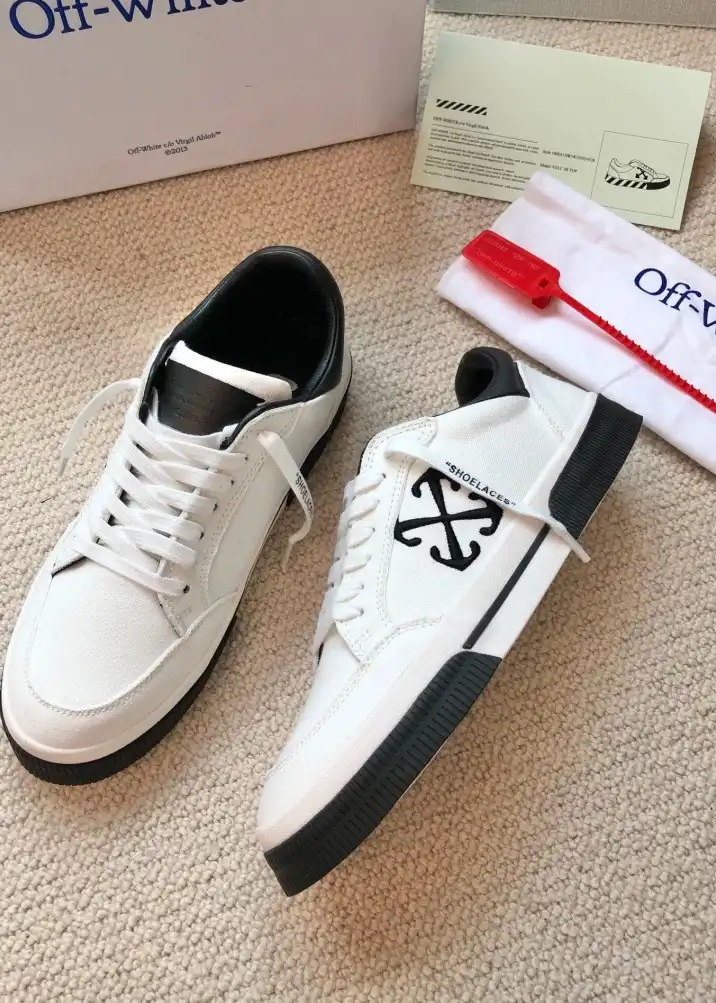 hype Off-White Sneakers