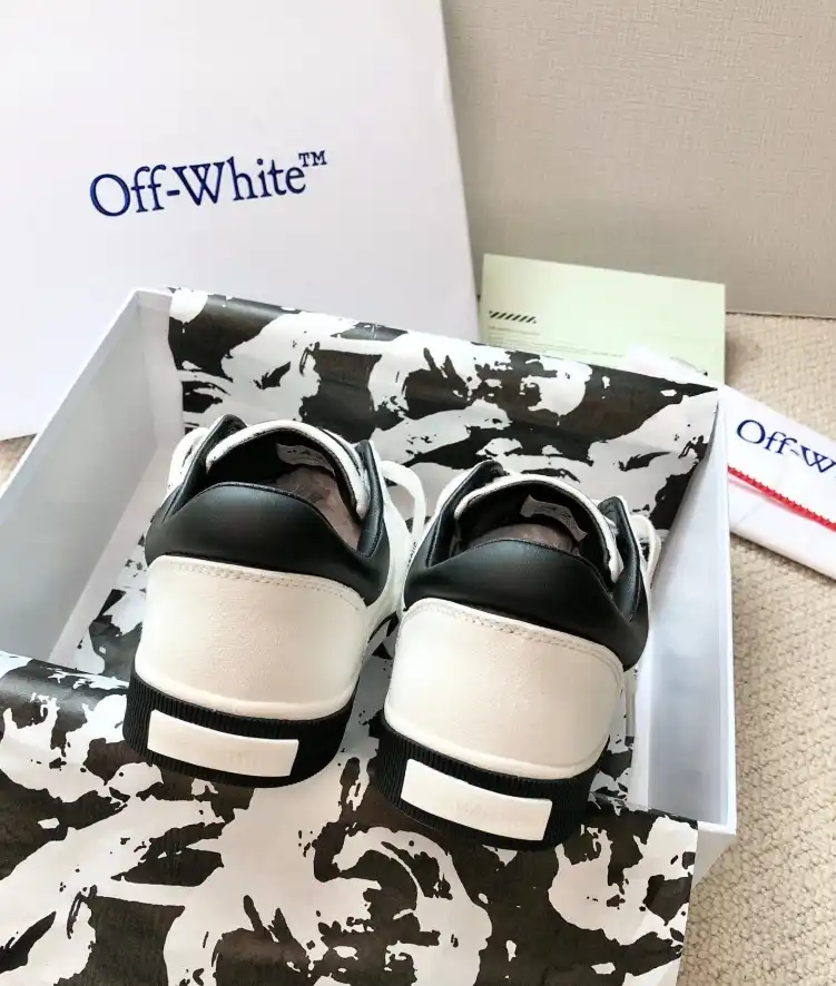 hype Off-White Sneakers