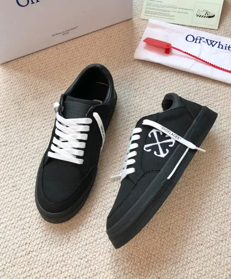 hype Off-White Sneakers