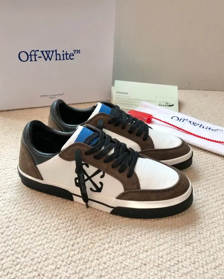 hype Off-White Sneakers