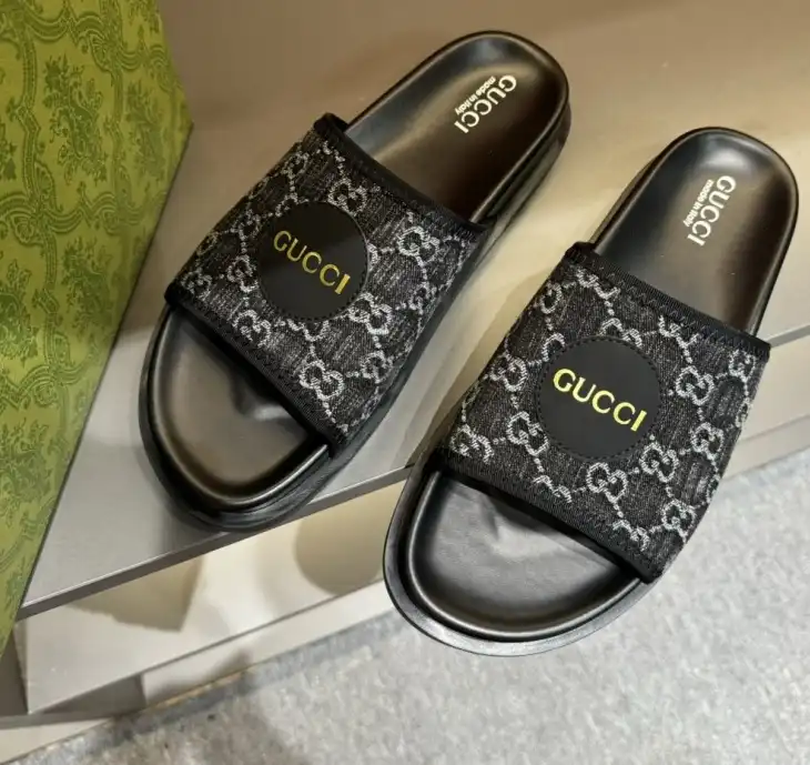 hype Gucci Slippers