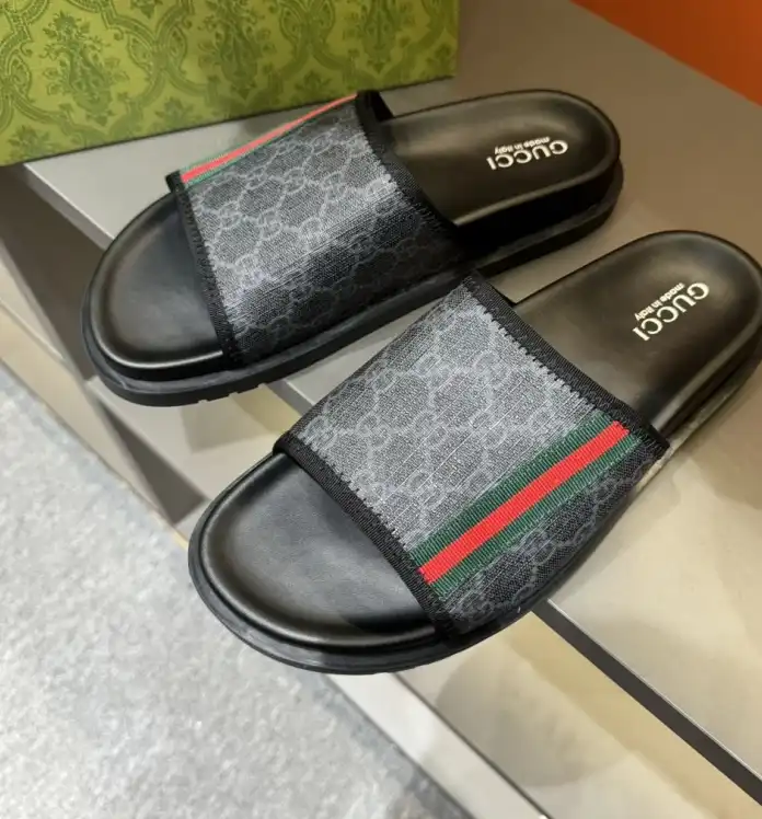 hype Gucci Slippers