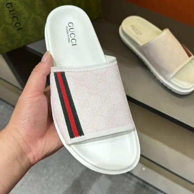 hype Gucci Slippers