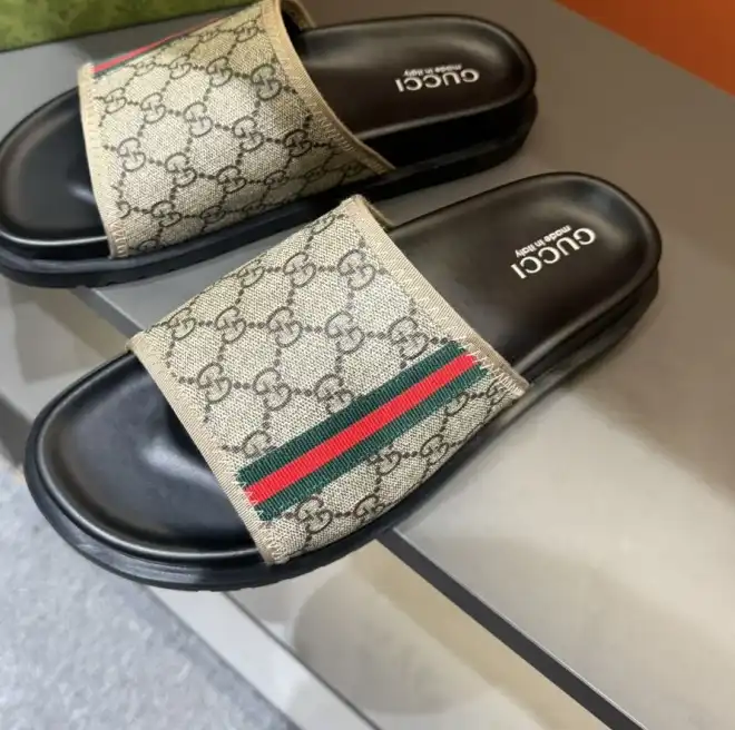 hype Gucci Slippers