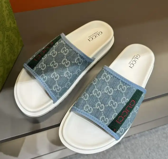 hype Gucci Slippers