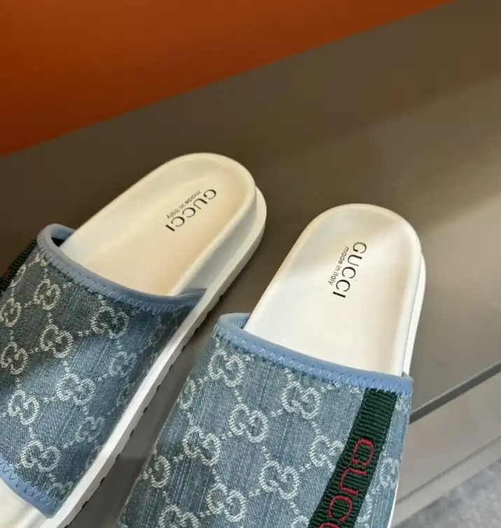 hype Gucci Slippers