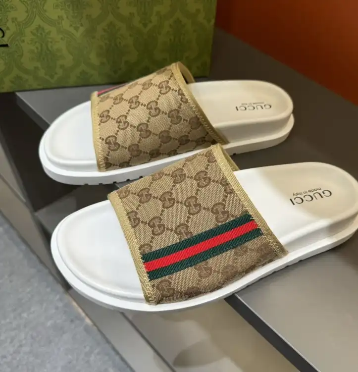 hype Gucci Slippers