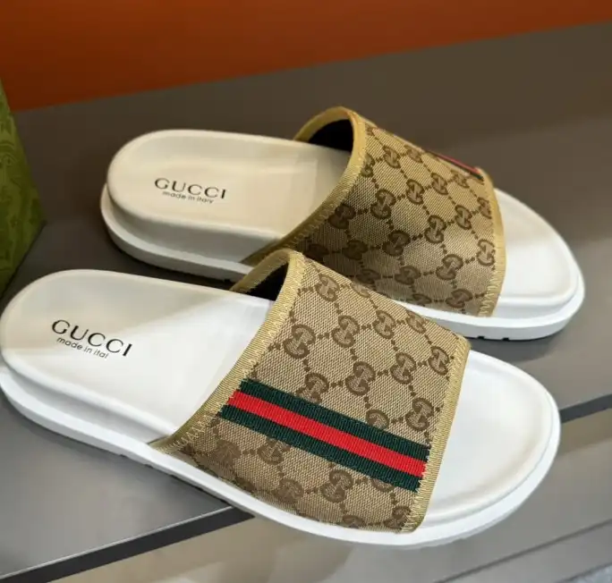 hype Gucci Slippers