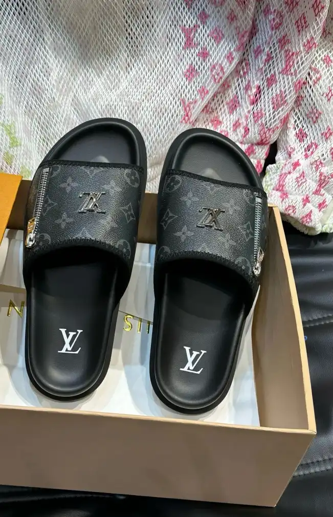 hype LV Slippers