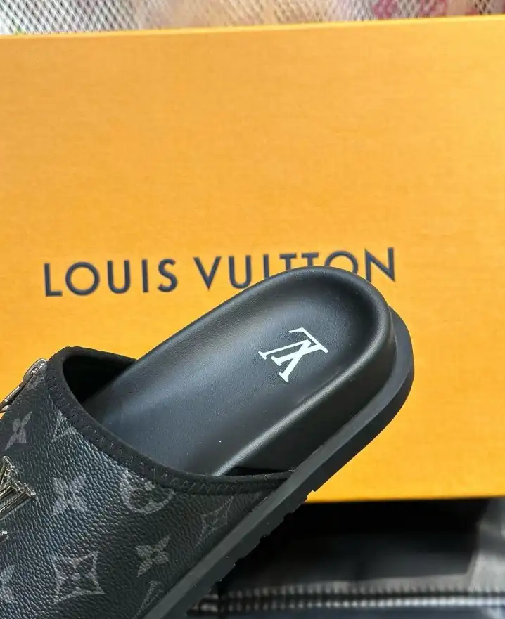 hype LV Slippers