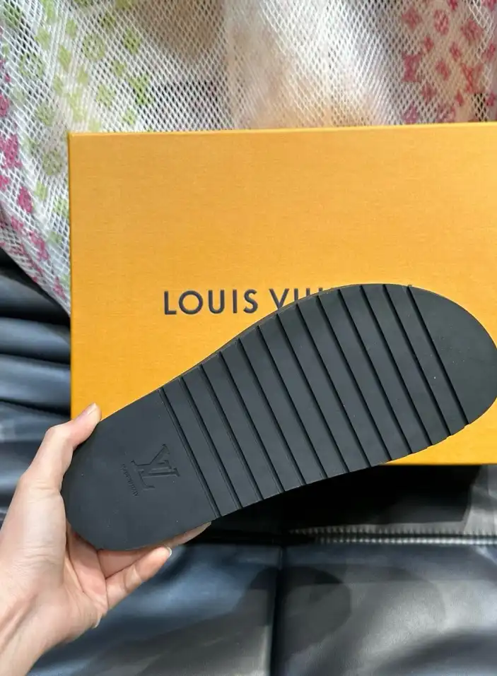 hype LV Slippers