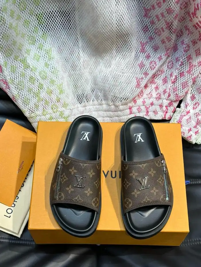 hype LV Slippers