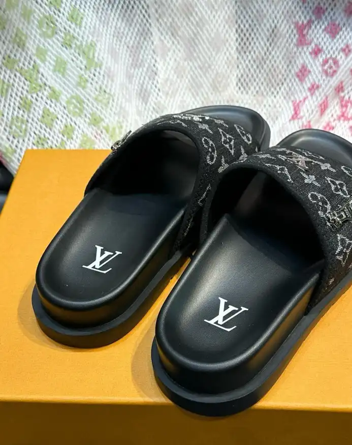 hype LV Slippers