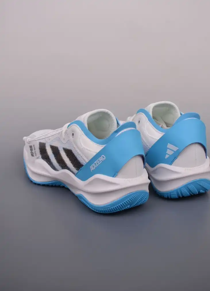 hype Adidas Sneakers