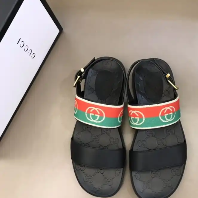 hype Gucci Slippers