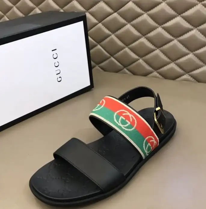 hype Gucci Slippers