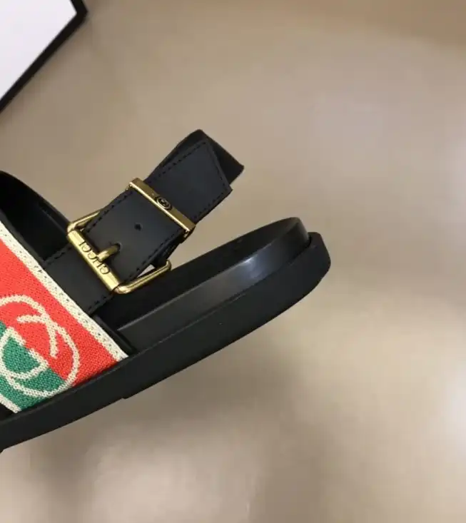 hype Gucci Slippers