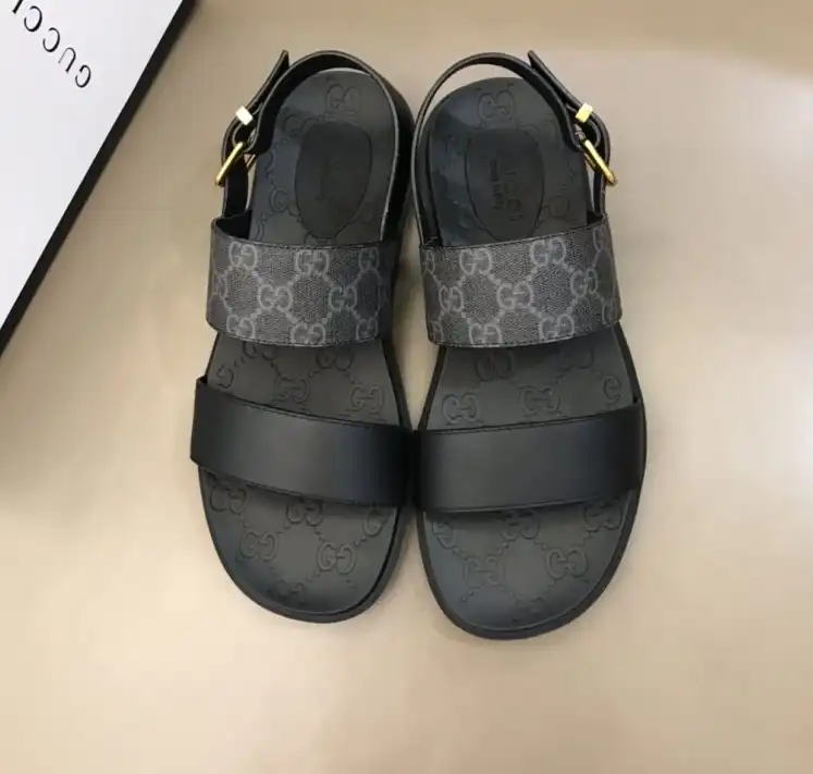 hype Gucci Slippers